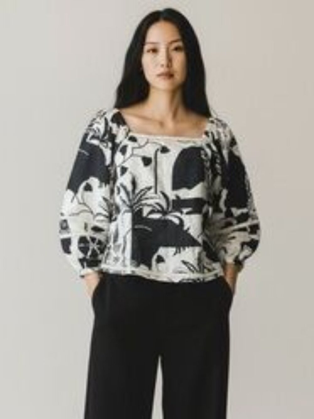 Nicole Miller Linen Balloon Sleeve Blouse NWT